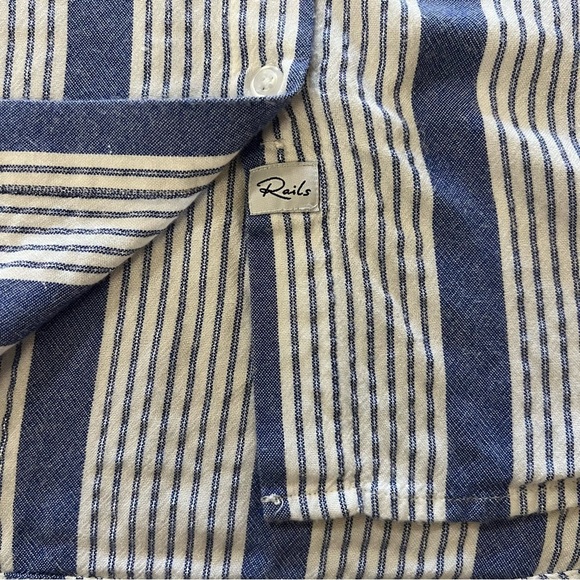 Rails Eloise Tristan Striped Button Down Shirt Blue White Womens size medium - Picture 10 of 15